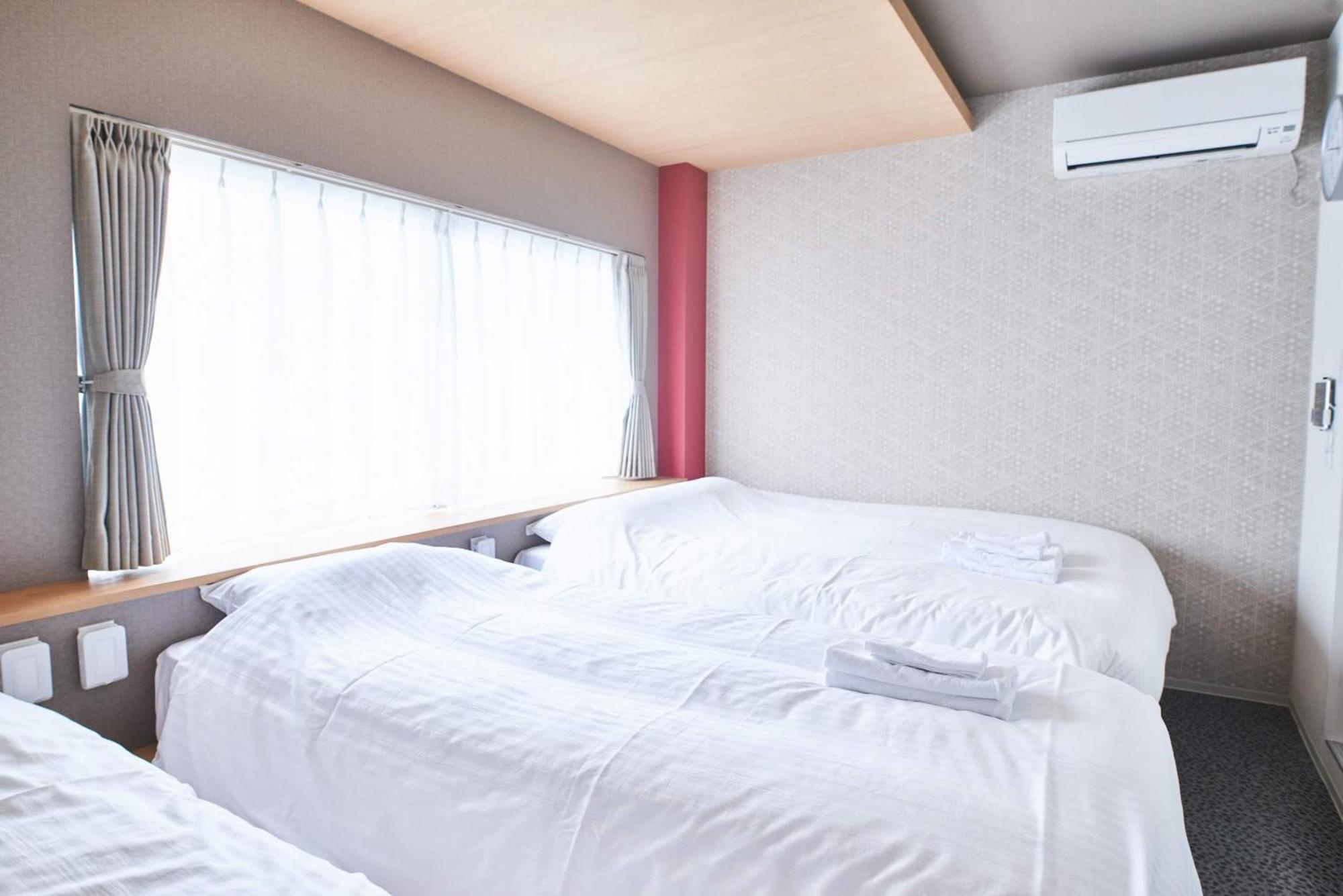 Shinsaibashi House Hotel Osaka Buitenkant foto