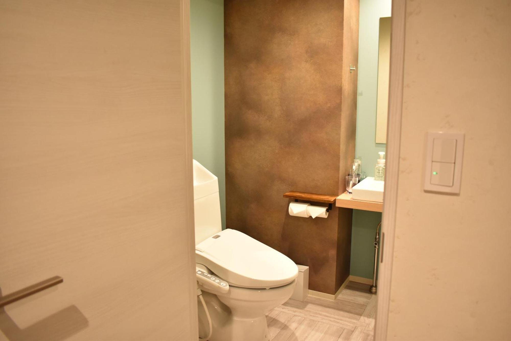 Shinsaibashi House Hotel Osaka Buitenkant foto