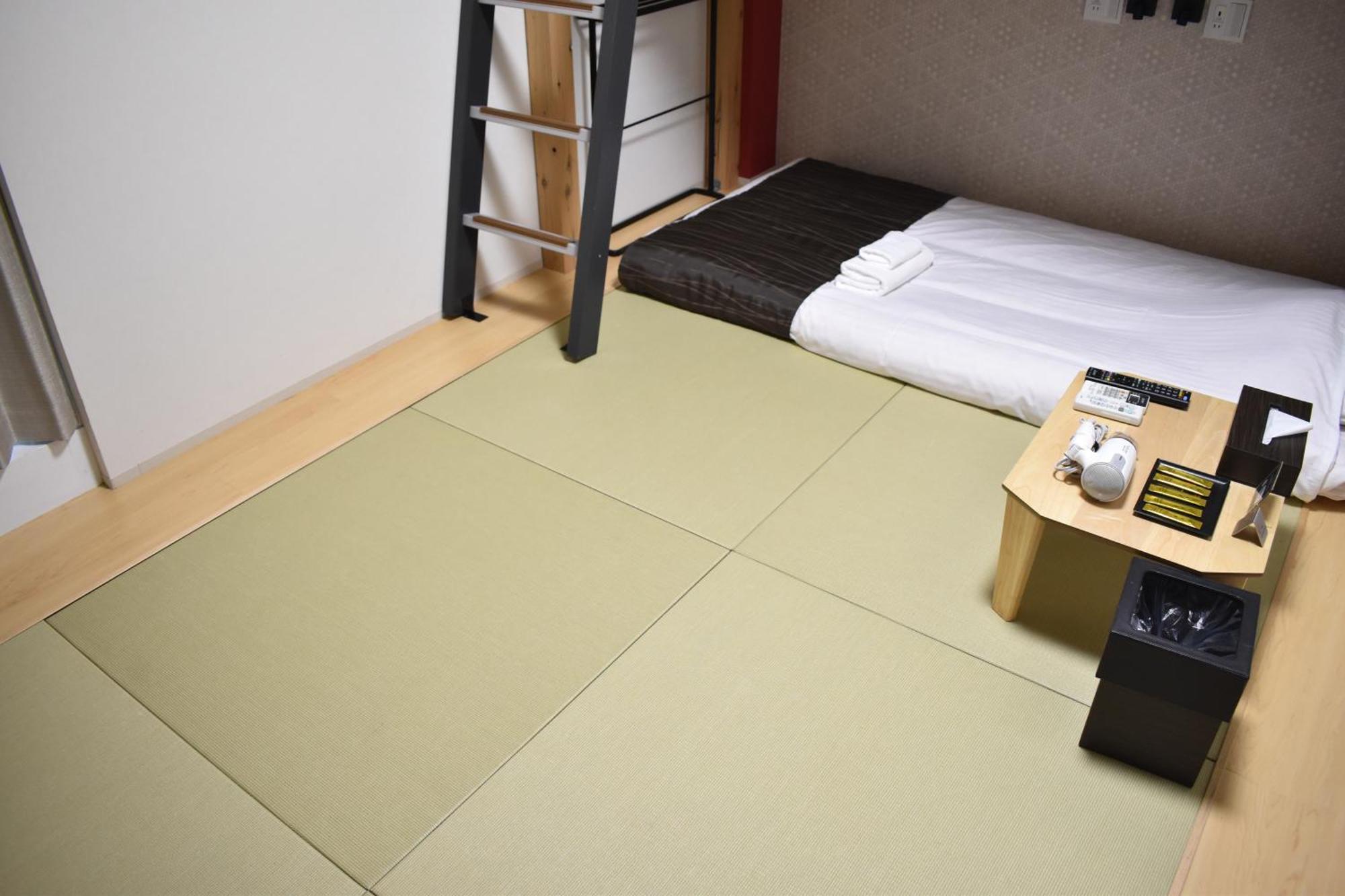 Shinsaibashi House Hotel Osaka Kamer foto