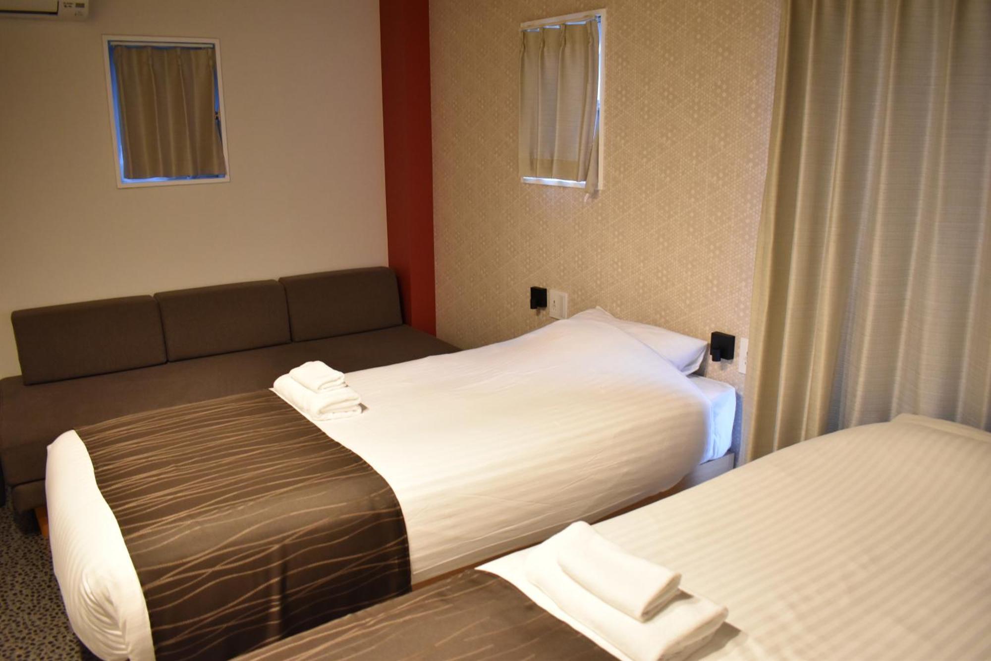 Shinsaibashi House Hotel Osaka Kamer foto