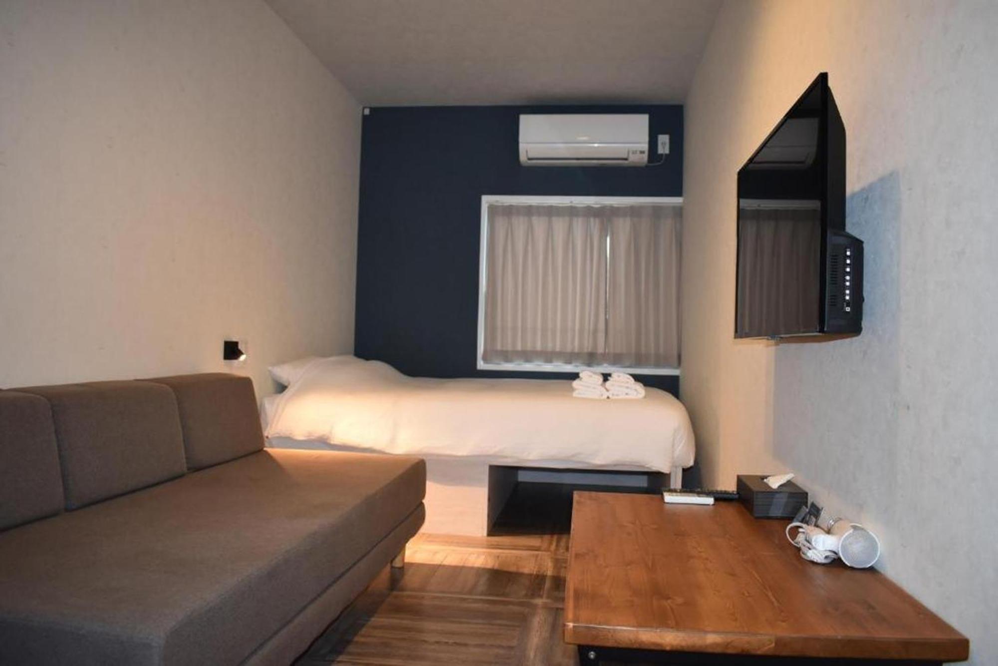 Shinsaibashi House Hotel Osaka Kamer foto